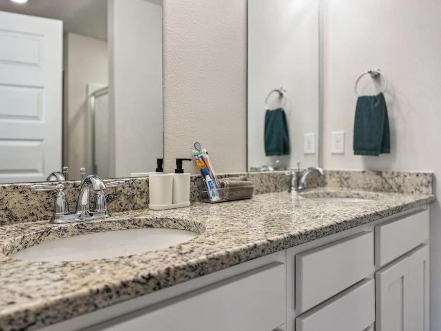 Luxury Townhome Near Downtown And Pensacola Beach Eksteriør bilde