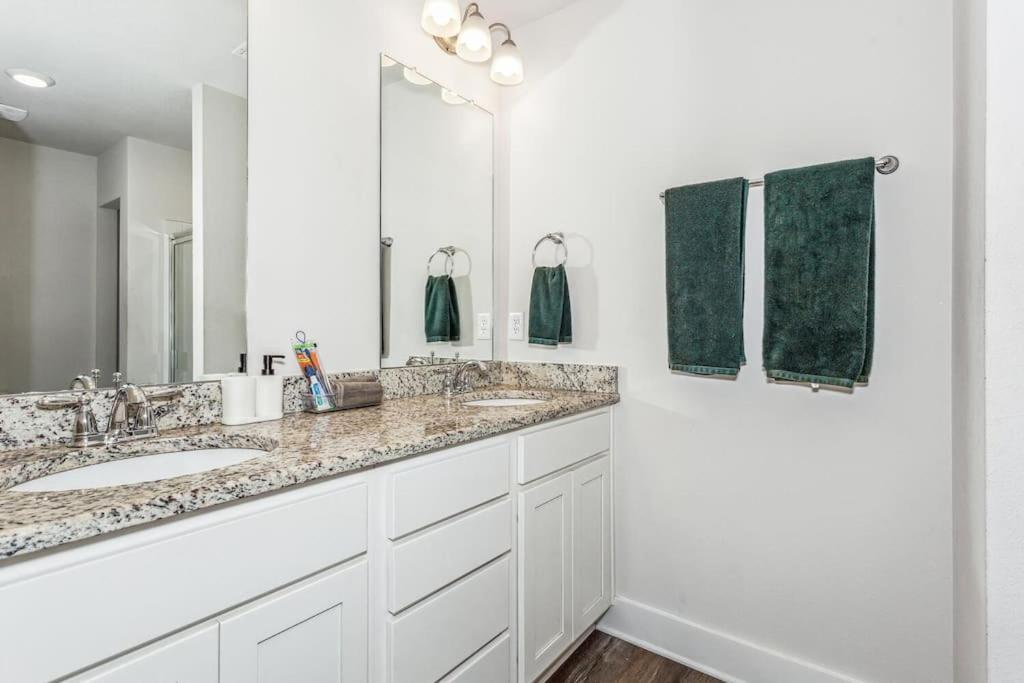 Luxury Townhome Near Downtown And Pensacola Beach Eksteriør bilde